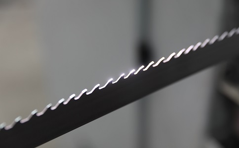 承德双金属带锯条产生切削噪音的原因具体有哪些？